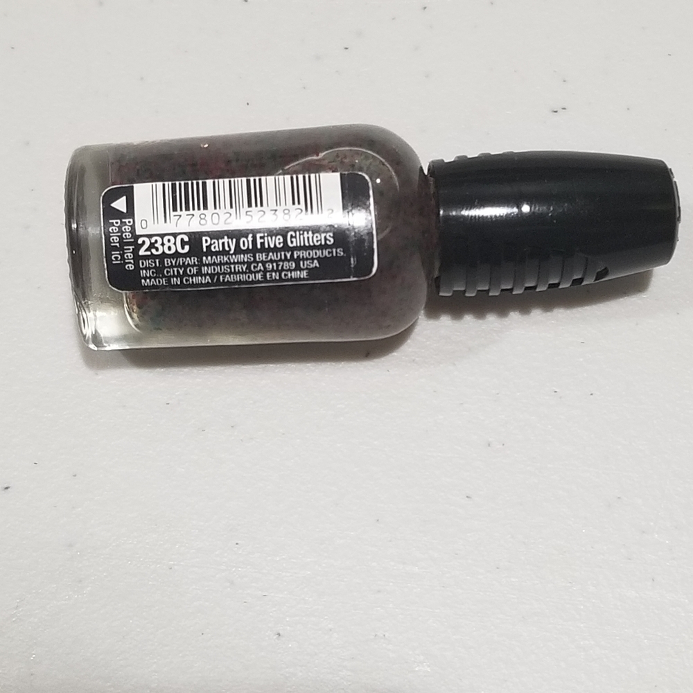 Wet N Wild "Party Of Five Glitters"  Mystery Manicure Tools